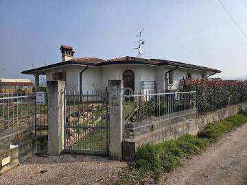 Villa in vendita a Prevalle BS
