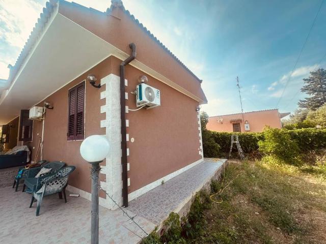 Villa in vendita a Priolo Gargallo SR