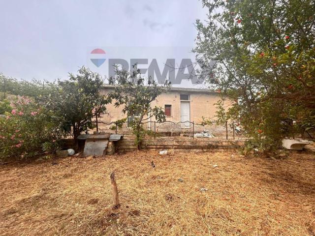 Villa in vendita a Priolo Gargallo SR
