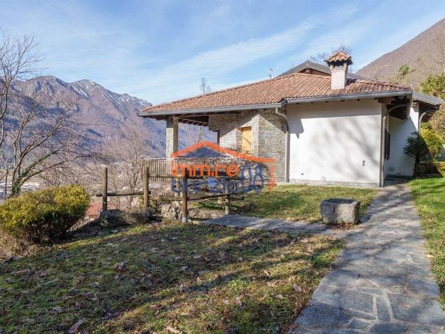 Villa in vendita a Primaluna LC