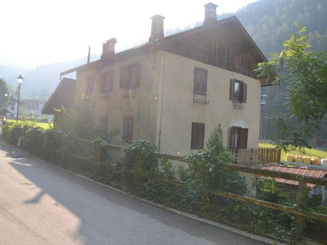 Villa in vendita a Primiero San Martino di Castrozza TN