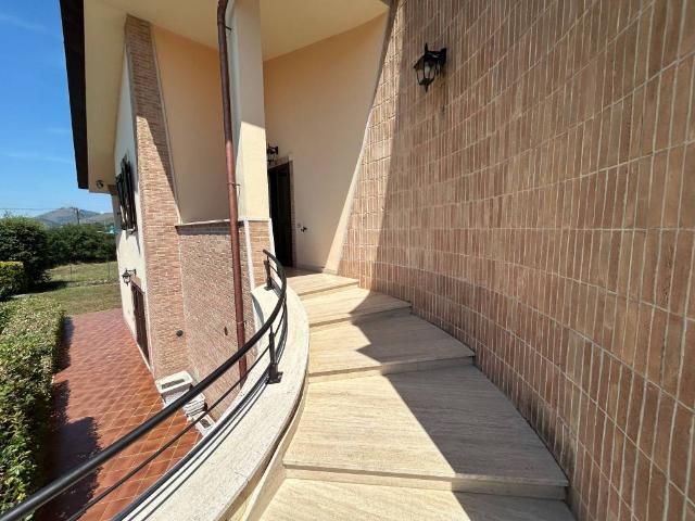 Villa in vendita a Priverno LT