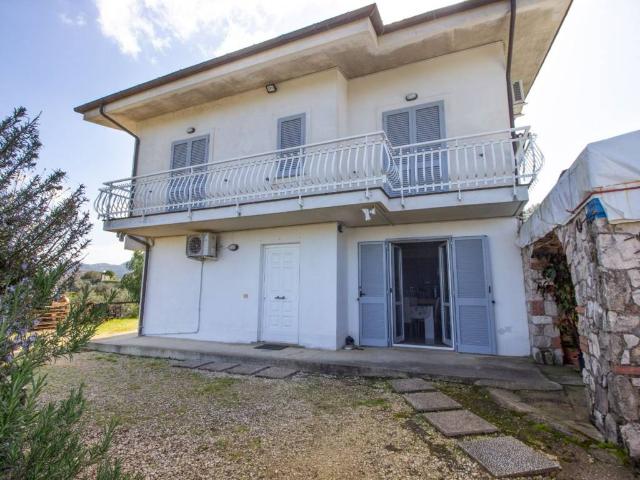 Villa in vendita a Priverno LT