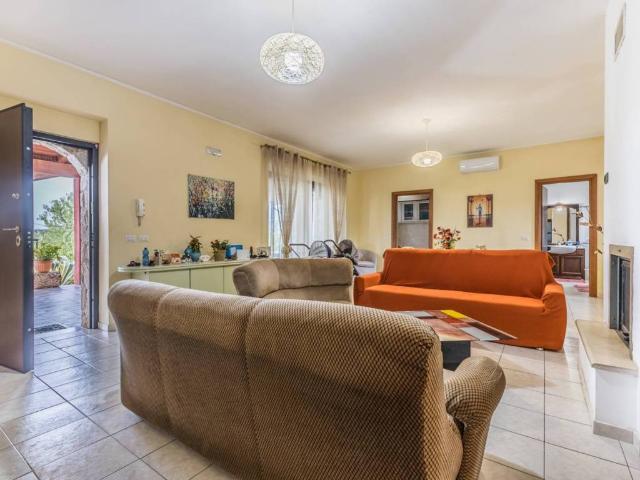 Villa in vendita a Priverno LT