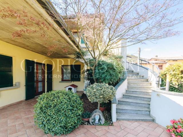 Villa in vendita a Provaglio d'Iseo BS