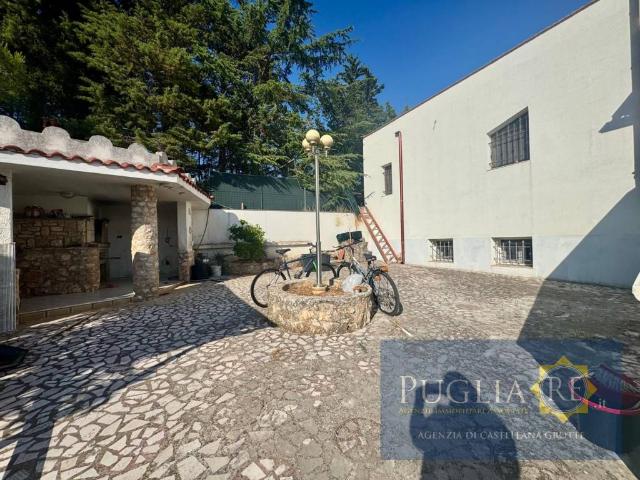 Villa in vendita a Putignano BA