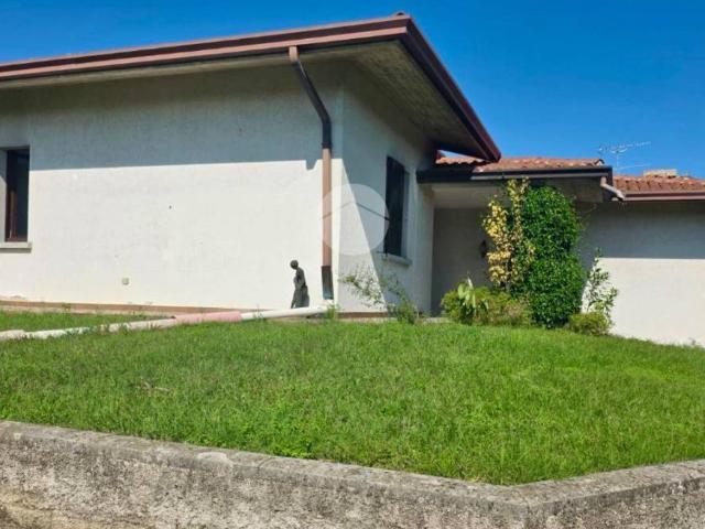 Villa in vendita a Puegnago sul Garda BS