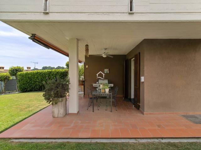 Villa in vendita a Puegnago sul Garda BS