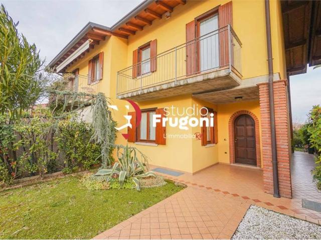 Villa in vendita a Puegnago sul Garda BS
