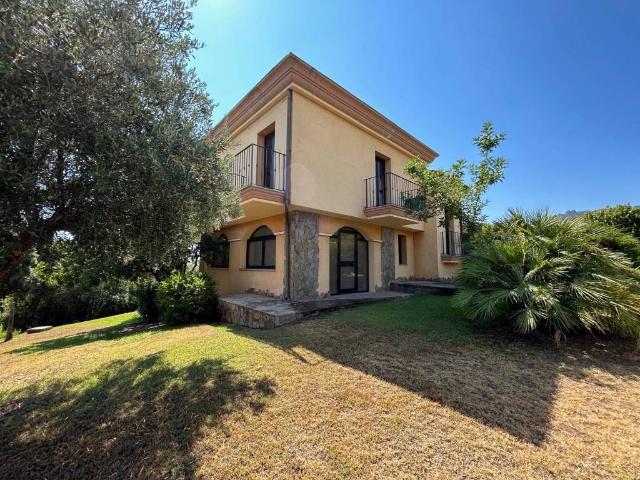 Villa in vendita a Pula CA