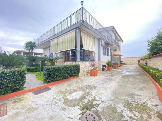Villa in vendita a Qualiano NA