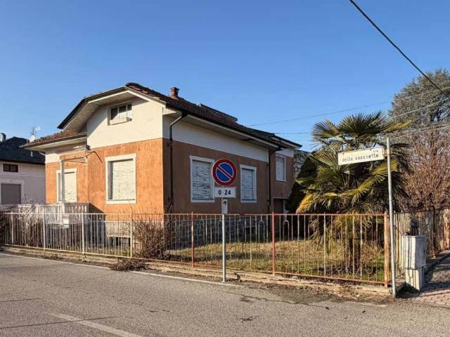 Villa in vendita a Quaregna Cerreto BI