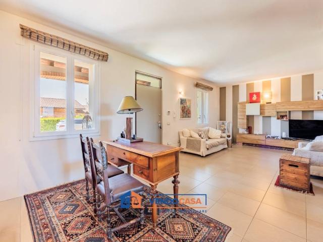Villa in vendita a Quargnento AL