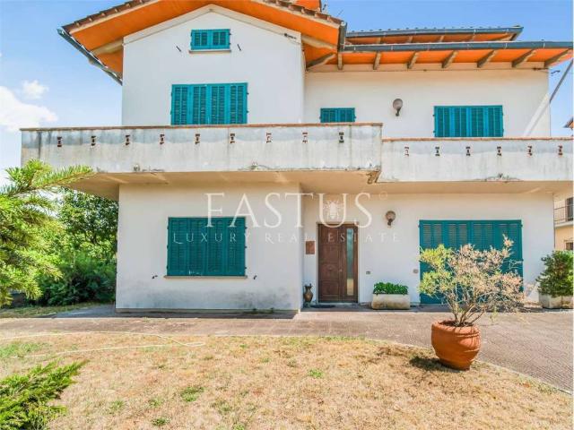 Villa in vendita a Quarrata PT