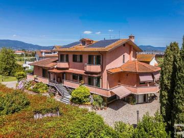 Villa in vendita a Quarrata PT