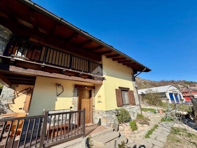 Villa in vendita a Quart AO