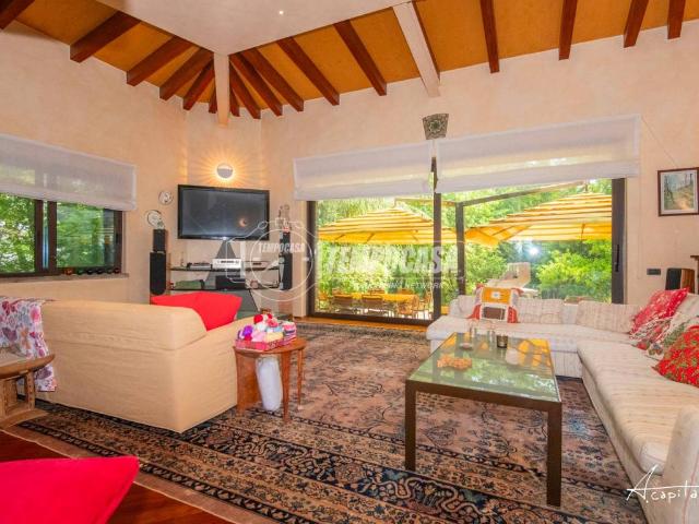 Villa in vendita a Quattro Castella RE