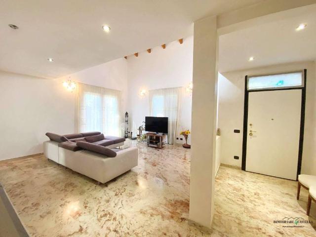 Villa in vendita a Quattro Castella RE