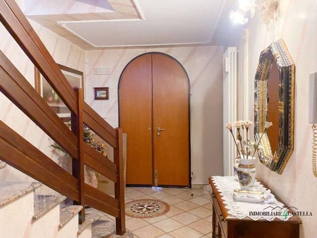 Villa in vendita a Quattro Castella RE