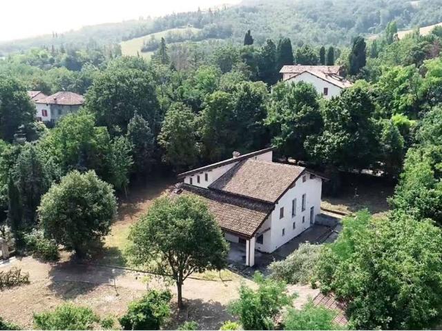 Villa in vendita a Quattro Castella RE