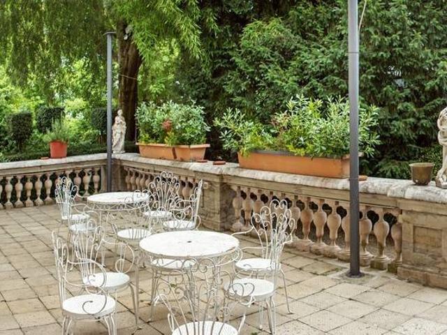 Villa in vendita a Quattro Castella RE