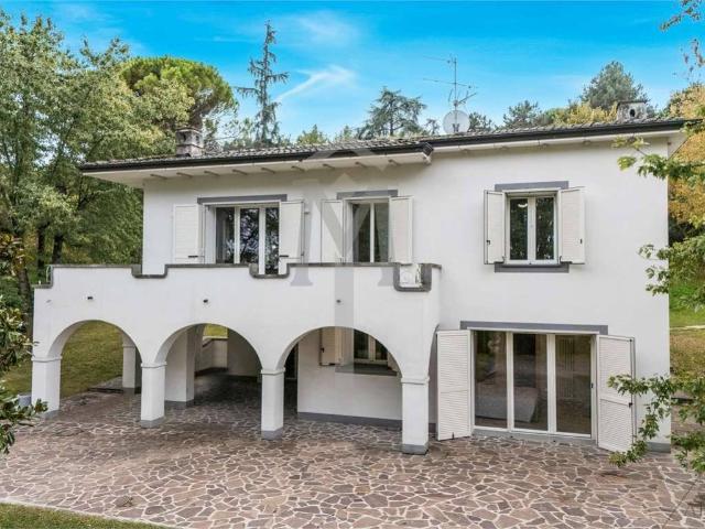 Villa in vendita a Quattro Castella RE