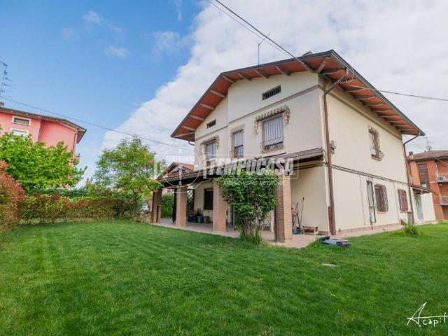Villa in vendita a Quattro Castella RE