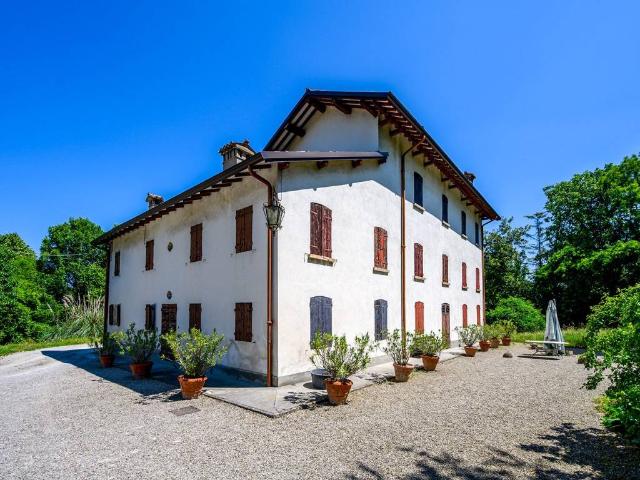 Villa in vendita a Quattro Castella RE