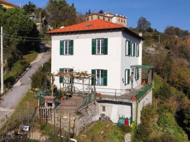 Villa in vendita a Quiliano SV