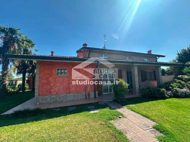 Villa in vendita a Quintano CR