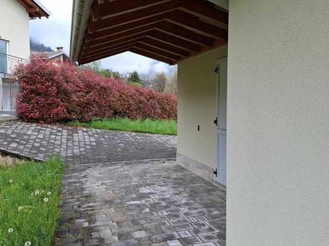 Villa in vendita a Rota d'Imagna BG