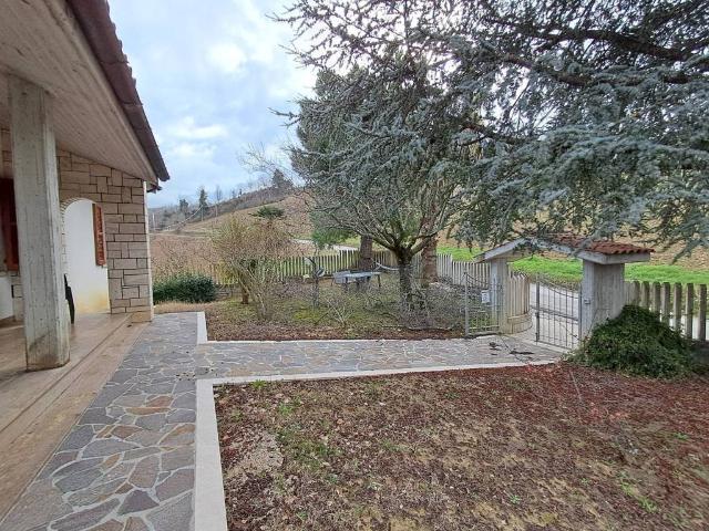 Villa in vendita a Rotella AP