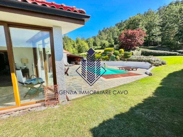 Villa in vendita a Rovegno GE