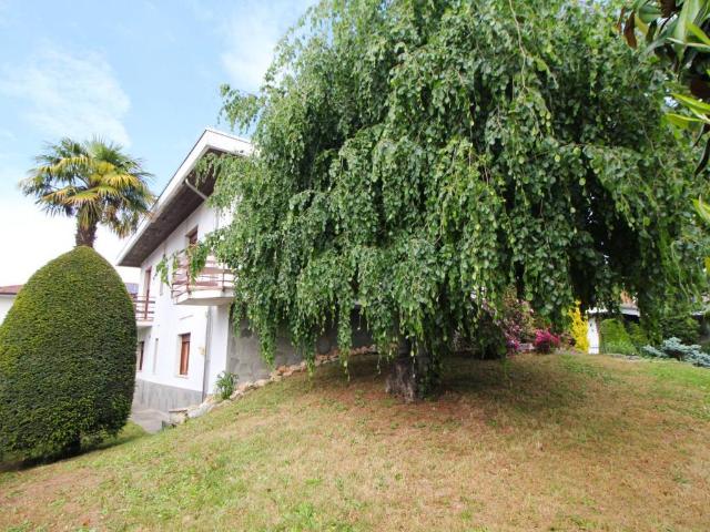 Villa in vendita a Rovello Porro CO