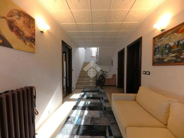 Villa in vendita a Roverbella MN