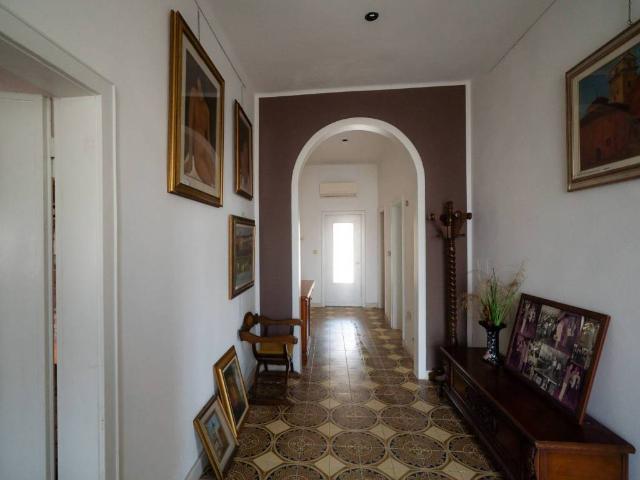 Villa in vendita a Roverbella MN