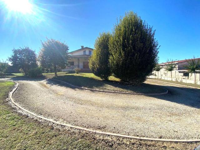 Villa in vendita a Roverchiara VR