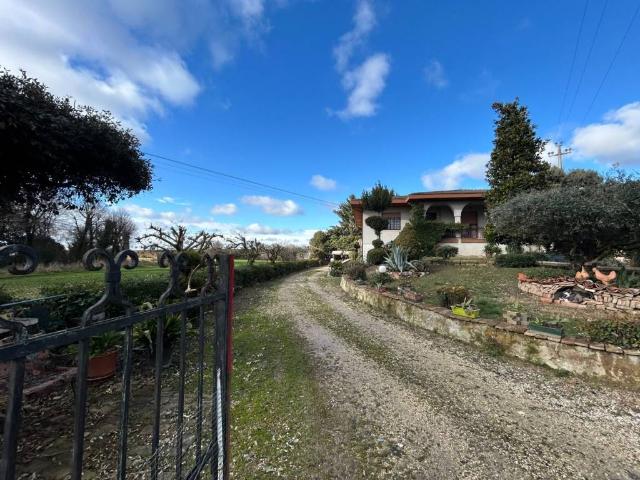 Villa in vendita a Roverchiara VR