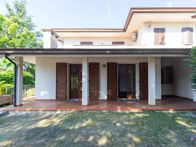 Villa in vendita a Roveredo in Piano PN