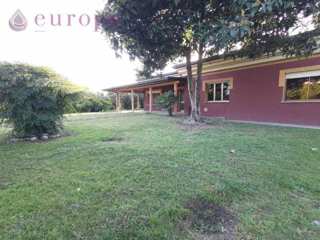 Villa in vendita a Roveredo in Piano PN