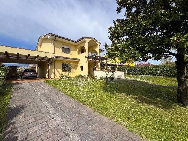 Villa in vendita a Roveredo in Piano PN