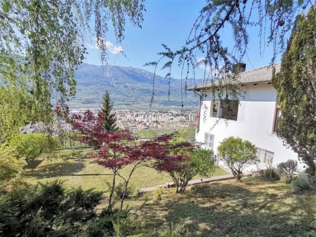 Villa in vendita a Rovereto TN