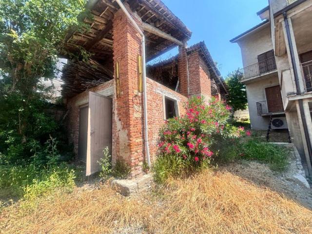 Villa in vendita a Rovescala PV
