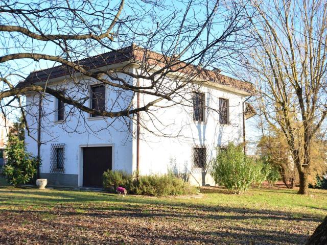 Villa in vendita a Rovescala