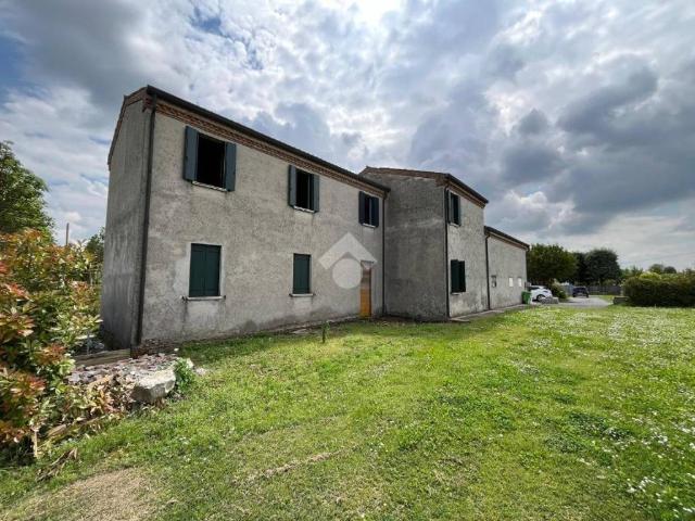 Villa in vendita a Rovigo RO