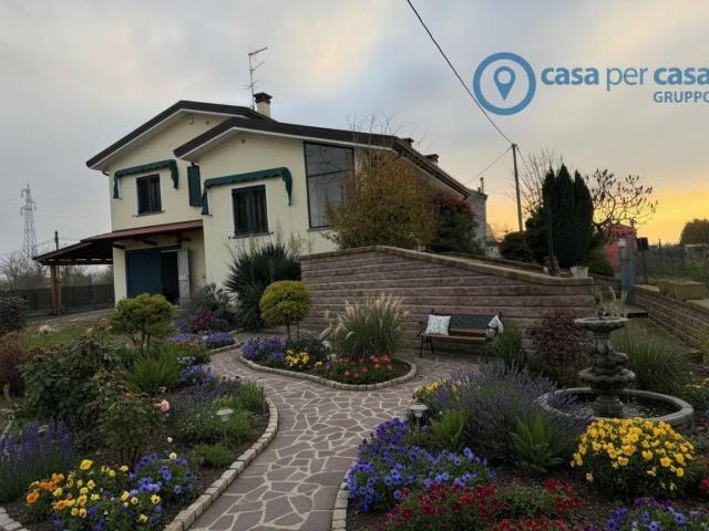 Villa in vendita a Rovigo RO