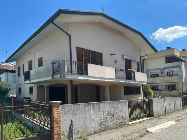 Villa in vendita a Rovigo RO