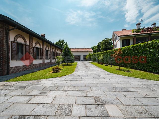 Villa in vendita a Rozzano