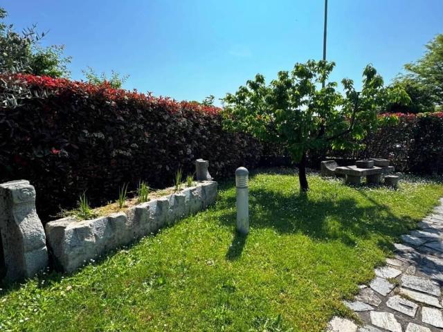 Villa in vendita a Rozzano MI
