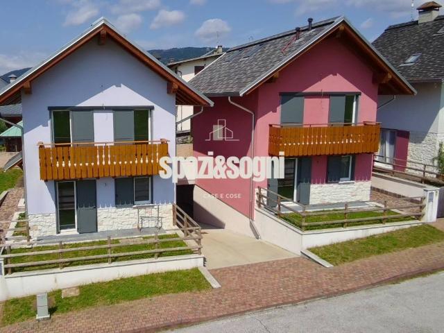 Villa in vendita a Roana VI